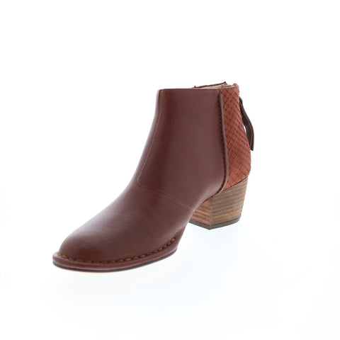 Clarks Spiced Ruby 26139158 Womens Brown Leather Zipper Ankle & Booties Boots