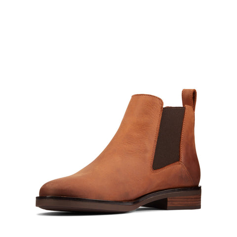 Clarks Memi Top 26161643 Womens Brown Leather Slip On Chelsea Boots