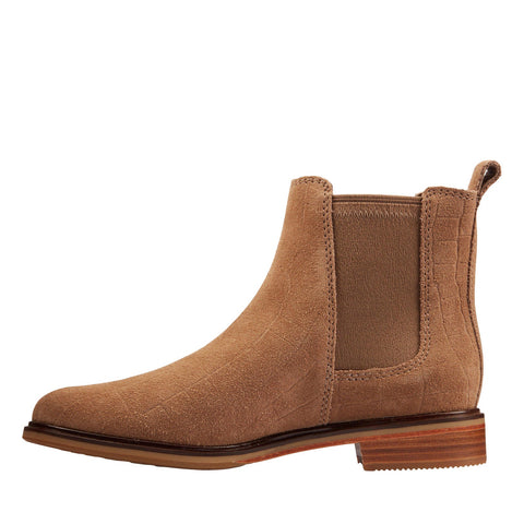 Clarks Clarkdale Arlo 26162643 WoWomens Brown Leather Slip On Chelsea Boots