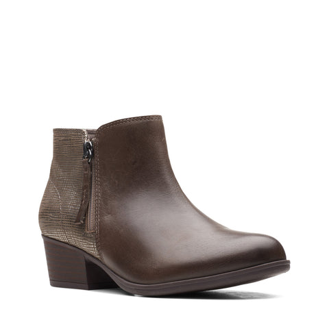 Clarks Adreena Hope 26162820 Womens Brown Leather Ankle & Booties Boots