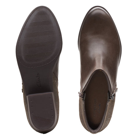 Clarks Adreena Hope 26162820 Womens Brown Leather Ankle & Booties Boots