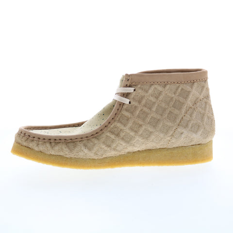 Clarks Wallabee Boot 26163444 Mens Beige Suede Lace Up Chukkas Boots