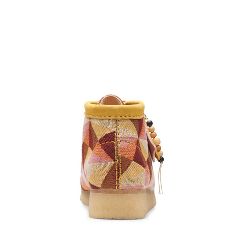 Clarks Wallabee Boot 26166092 Womens Yellow Canvas Lace Up Chukkas Boots