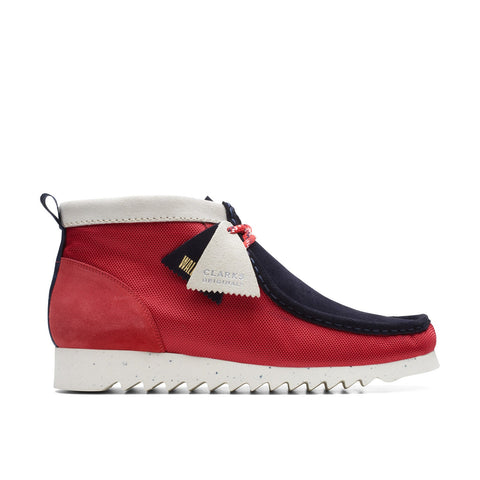 Clarks Wallabee FTRE 26167235 Mens Red Canvas Lace Up Chukkas Boots