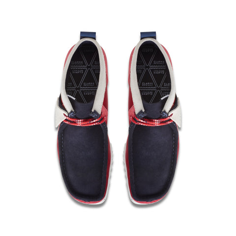 Clarks Wallabee FTRE 26167235 Mens Red Canvas Lace Up Chukkas Boots