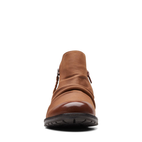 Clarks Clarkwell Zip 26167471 Womens Brown Leather Ankle & Booties Boots