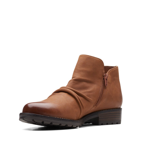 Clarks Clarkwell Zip 26167471 Womens Brown Leather Ankle & Booties Boots