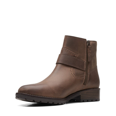Clarks Clarkwell Strap 26167473 Womens Brown Nubuck Casual Dress Boots