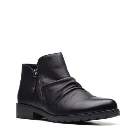 Clarks Clarkwell Zip 26167723 Womens Black Wide Ankle & Booties Boots