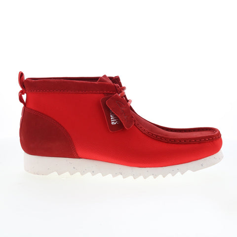 Clarks Wallabee 2 FTRE 26173081 Mens Red Suede Lace Up Chukkas Boots