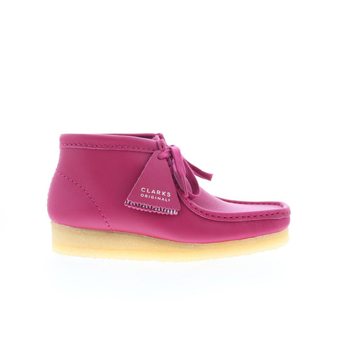 Clarks Wallabee Boot 26173235 Womens Pink Nubuck Lace Up Chukkas Boots