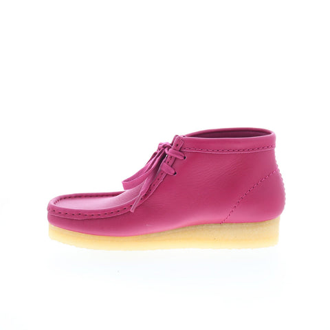 Clarks Wallabee Boot 26173235 Womens Pink Nubuck Lace Up Chukkas Boots