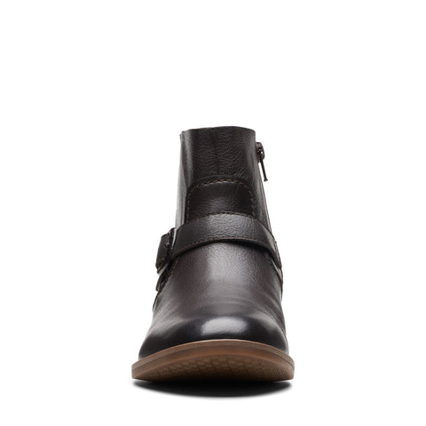 Clarks Camzin Loop 26174151 Womens Brown Leather Ankle & Booties Boots