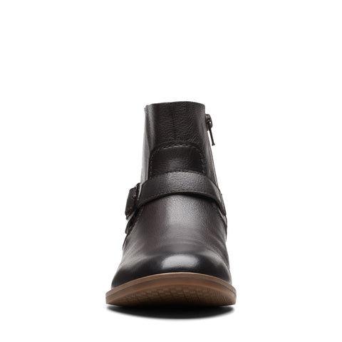 Clarks Camzin Loop 26174151 Womens Brown Wide Leather Ankle & Booties Boots