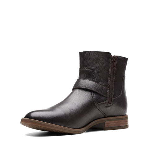 Clarks Camzin Loop 26174151 Womens Brown Leather Ankle & Booties Boots