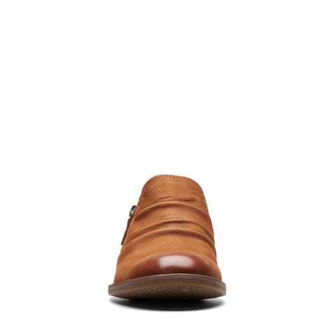 Clarks Camzin Pace 26174155 Womens Brown Nubuck Ankle & Booties Boots