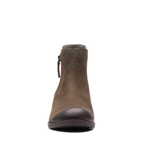 Clarks Charlten Ave 26174177 Womens Brown Nubuck Zipper Ankle & Booties Boots