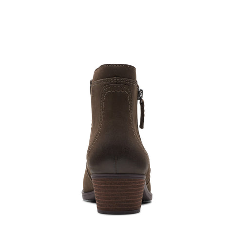 Clarks Charlten Ave 26174177 Womens Brown Wide Nubuck Ankle & Booties Boots