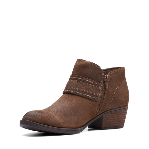 Clarks Charlten Bay 26174179 Womens Brown Suede Ankle & Booties Boots