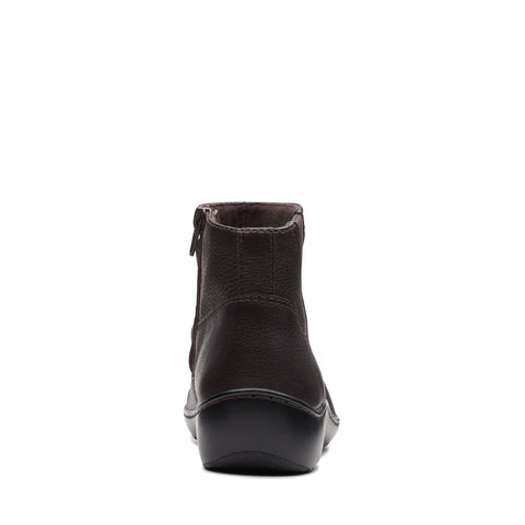 Clarks Cora Derby 26174191 Womens Brown Leather Zipper Ankle & Booties Boots