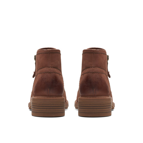 Clarks Hearth Dove 26174239 Womens Brown Nubuck Zipper Ankle & Booties Boots
