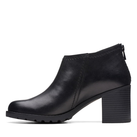Clarks Leda Step 26174957 Womens Black Wide Leather Ankle & Booties Boots