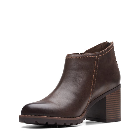 Clarks Leda Step 26174958 Womens Brown Leather Zipper Ankle & Booties Boots