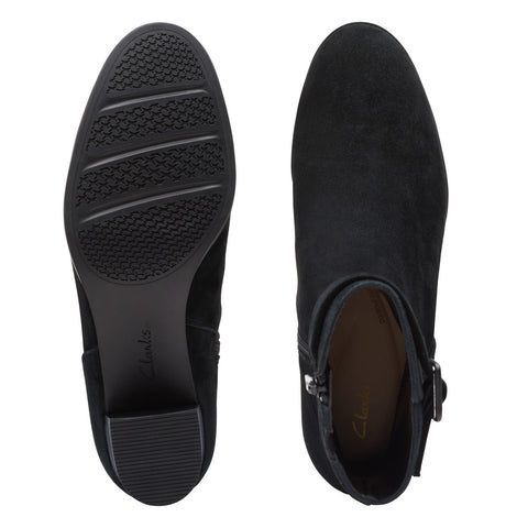 Clarks Loken Zip Waterproof 26174965 Womens Black Wide Ankle & Booties Boots