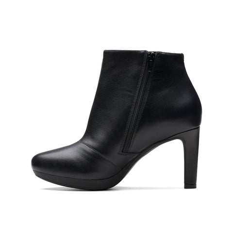 Clarks Ambyr Rise 26175155 Womens Black Leather Ankle & Booties Boots
