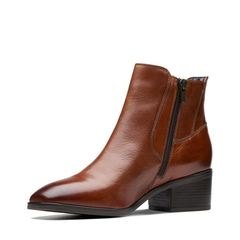 Clarks Amser West 26175877 Womens Brown Leather Zipper Ankle & Booties Boots