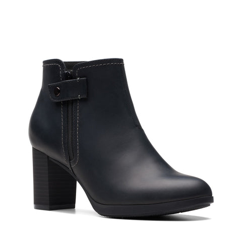 Clarks Bayla Glow 26175972 Womens Black Leather Zipper Ankle & Booties Boots
