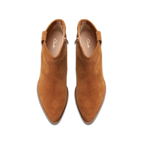 Clarks Elder Rae 26177807 Womens Brown Suede Zipper Ankle & Booties Boots