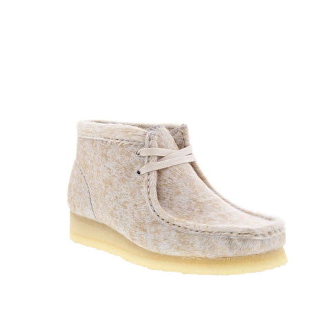 Clarks Wallabee Boot 26177866 Womens Beige Leather Lace Up Chukkas Boots