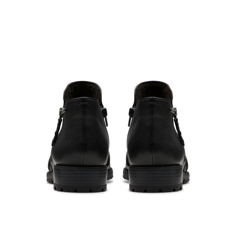 Clarks Nissini Top Waterproof 26180472 Womens Black Wide Ankle & Booties Boots