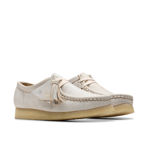 Clarks Wallabee 26181115 Womens White Suede Lace Up Oxford Flats Shoes