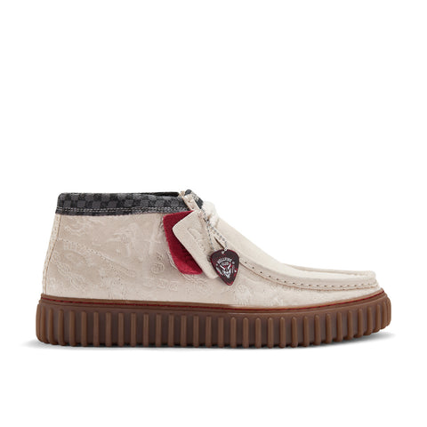 Clarks Torhill HI Stranger Things Mens Beige Suede Lace Up Chukkas Boots