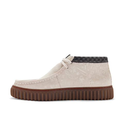 Clarks Torhill HI Stranger Things Mens Beige Suede Lace Up Chukkas Boots