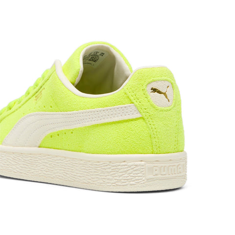 Puma Suede Neon  39869402 Womens Green Suede Lifestyle Sneakers Shoes