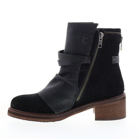 Diba True Copper Tail 61420 Womens Black Leather Slip On Ankle & Booties Boots