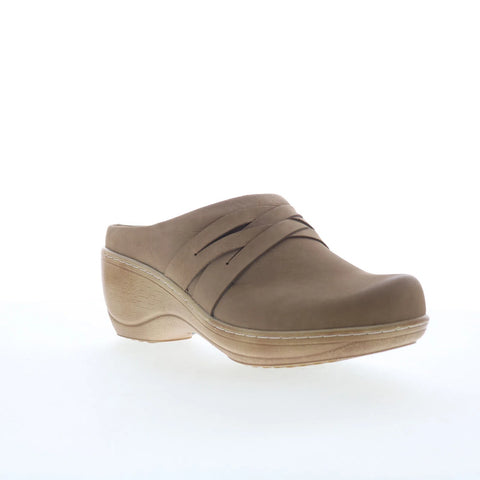 Softwalk Mackay S2226-118 Womens Brown Nubuck Slip On Clog Sandals Shoes