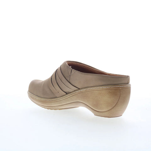 Softwalk Mackay S2226-118 Womens Brown Nubuck Slip On Clog Sandals Shoes