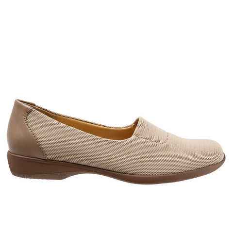Trotters Jake T1464-143 Womens Beige Wide Leather Slip On Loafer Flats Shoes