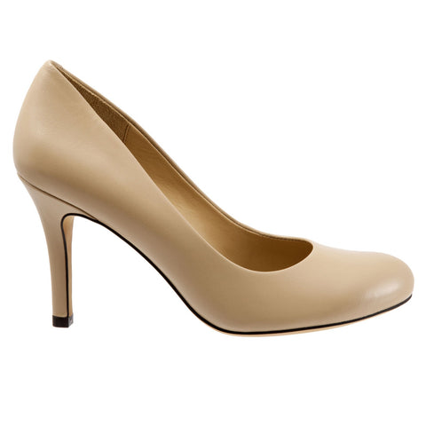 Trotters Gigi T1505-185 Womens Beige Leather Slip On Pumps Heels Shoes