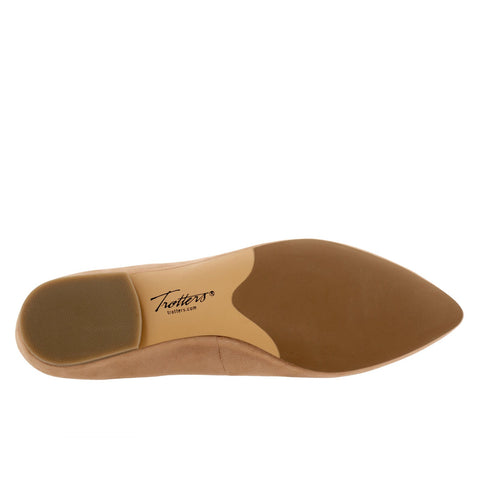 Trotters Estee T1556-107 Womens Brown Extra Wide Nubuck Loafer Flats Shoes