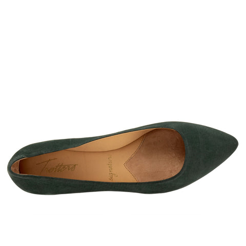 Trotters Estee T1556-309 Womens Green Leather Slip On Ballet Flats Shoes