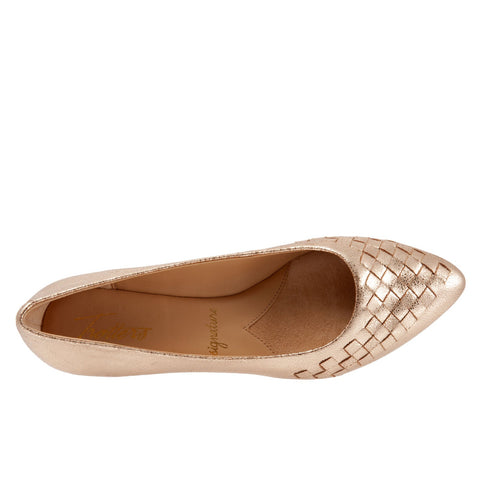 Trotters Estee Woven T1769-710 Womens Gold Narrow Loafer Flats Shoes