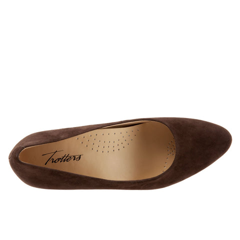 Trotters Kiera T1805-203 Womens Brown Suede Slip On Pumps Heels Shoes
