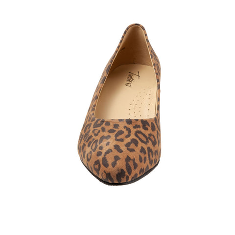 Trotters Kiera T1805-930 Womens Brown Leather Slip On Pumps Heels Shoes