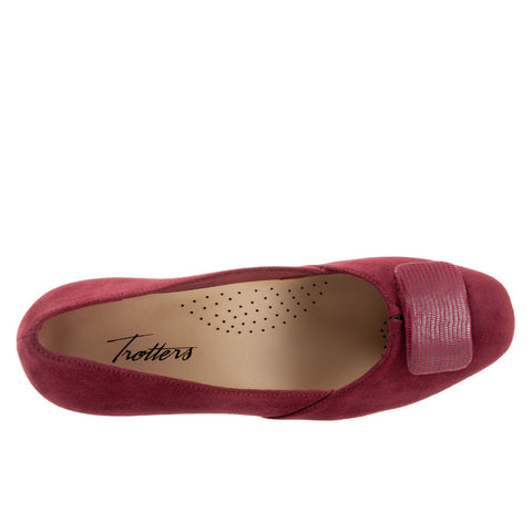 Trotters Delse T1852-601 Womens Red Extra Wide Suede Pumps Heels Shoes