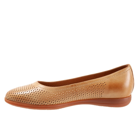 Trotters Darcey T1904-299 Womens Brown Leather Slip On Ballet Flats Shoes